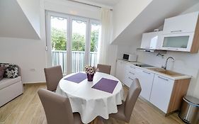 Arta Apartments